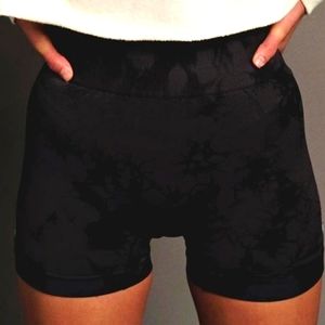 Darcsport  shorts size small  new